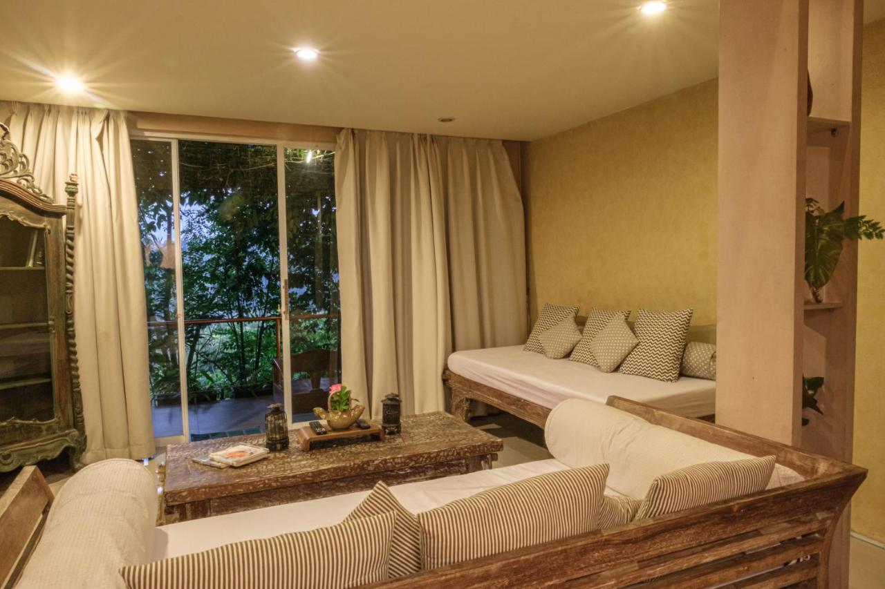 Ruth'S Bed & Breakfast Лембанг Экстерьер фото