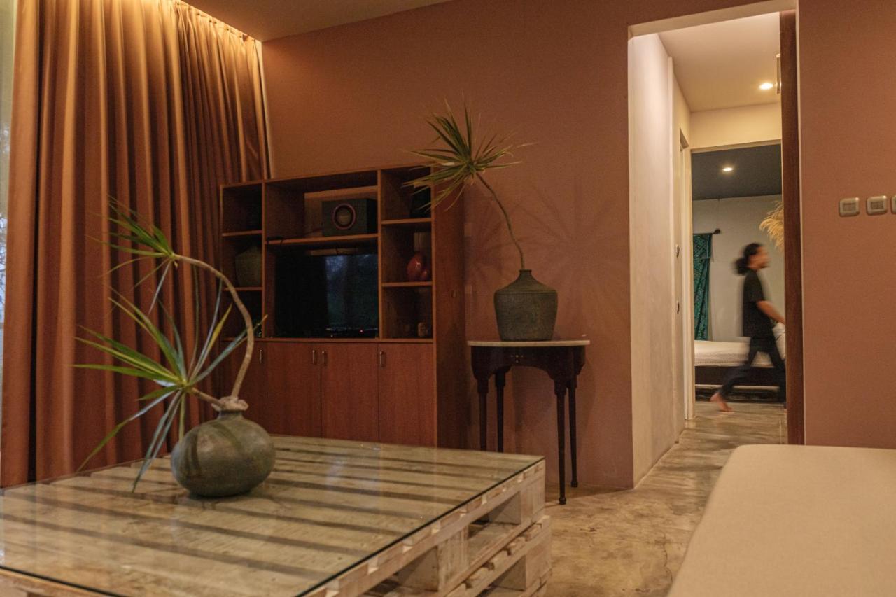 Ruth'S Bed & Breakfast Лембанг Экстерьер фото