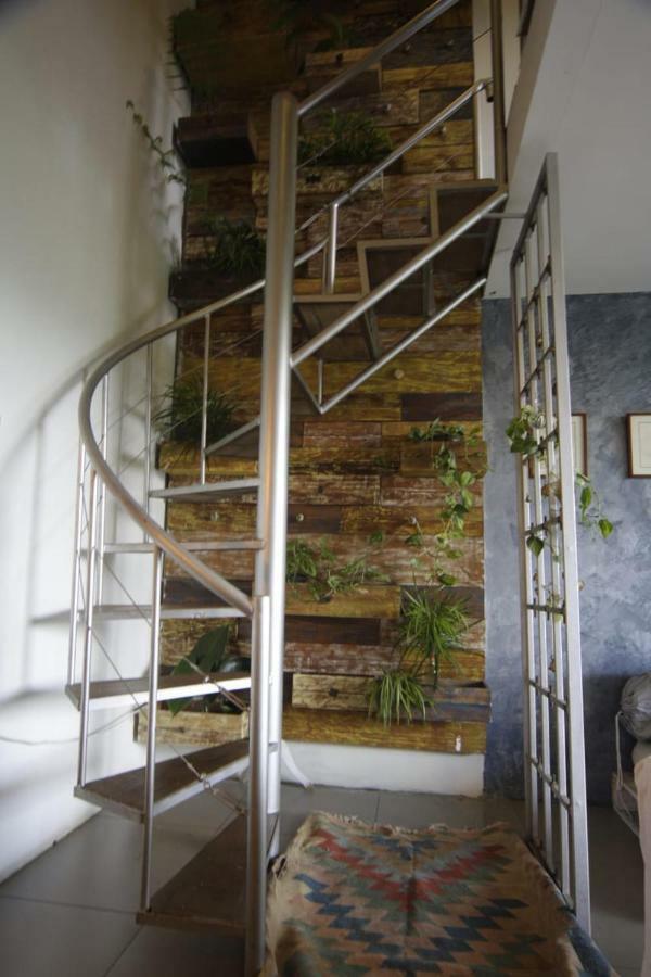 Ruth'S Bed & Breakfast Лембанг Экстерьер фото